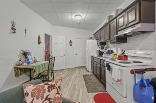 1792 Pleasant St, Fall River, MA 02723 - Photo 8