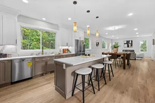 10 Falcon Dr, Shrewsbury, MA 01545 - Photo 4