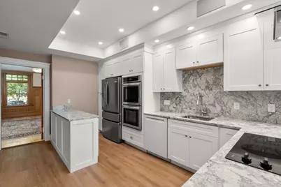 1863 Beacon St #1, Brookline, MA 02445 - Photo 6