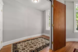 1863 Beacon St, Brookline, MA 02445 - Photo 20