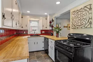147 Main St, Reading, MA 01867 - Photo 8