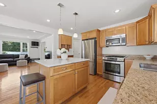 173 Bedford Rd, Woburn, MA 01801 - Photo 12