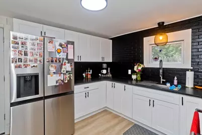 47 W School St, Westfield, MA 01085 - Photo 12