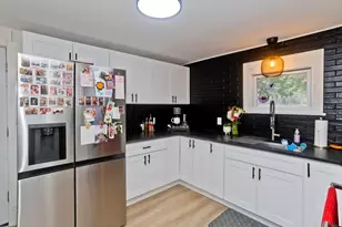 47 W School St, Westfield, MA 01085 - Photo 12