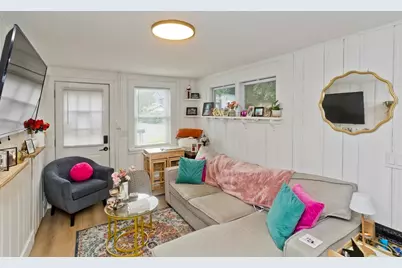 47 W School St, Westfield, MA 01085 - Photo 6