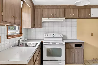 65 Taft Ave, Brockton, MA 02301 - Photo 10