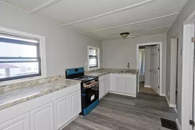 143 Davenport St, Springfield, MA 01119 - Photo 10