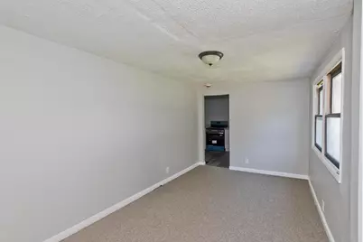 143 Davenport St, Springfield, MA 01119 - Photo 4