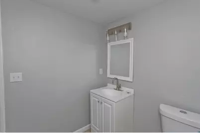 143 Davenport St, Springfield, MA 01119 - Photo 12