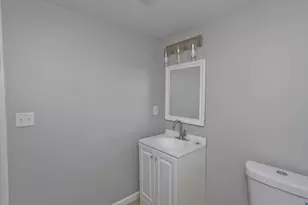 143 Davenport St, Springfield, MA 01119 - Photo 12