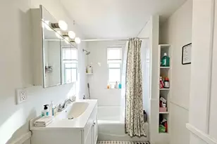 R39 Newport St, Boston, MA 02125 - Photo 2