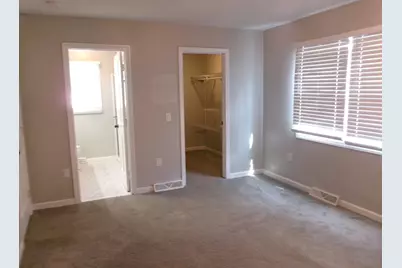 71 Eddywood St, Springfield, MA 01118 - Photo 16