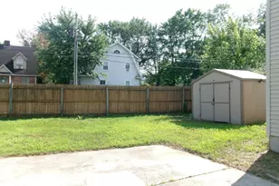 71 Eddywood St, Springfield, MA 01118 - Photo 32