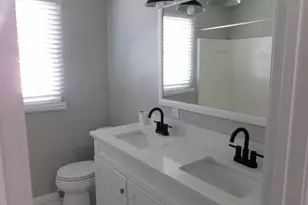 71 Eddywood St, Springfield, MA 01118 - Photo 22