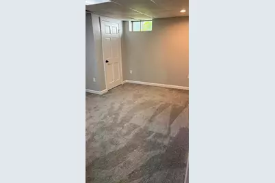 71 Eddywood St, Springfield, MA 01118 - Photo 28