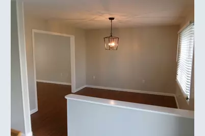 71 Eddywood St, Springfield, MA 01118 - Photo 6
