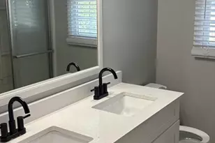 71 Eddywood St, Springfield, MA 01118 - Photo 14