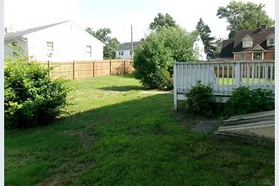 71 Eddywood St, Springfield, MA 01118 - Photo 34