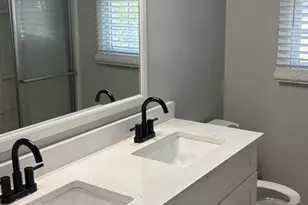 71 Eddywood St, Springfield, MA 01118 - Photo 14