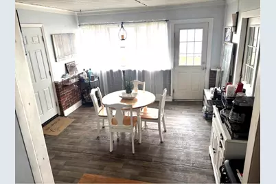 401 Whitlow St, New Bedford, MA 02746 - Photo 8