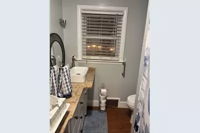 401 Whitlow St, New Bedford, MA 02746 - Photo 12