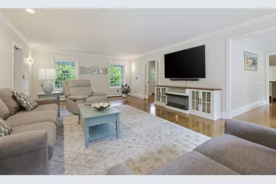 176 Spring St, Hopkinton, MA 01748 - Photo 8