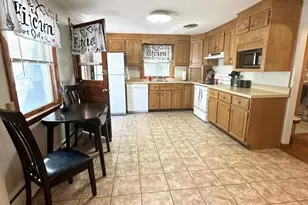 15 Cannon Rock Rd, Lynn, MA 01904 - Photo 6