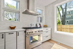 112 Hampshire St, Cambridge, MA 02139 - Photo 4