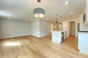 92 Walnut St, Watertown, MA 02472 - Photo 4