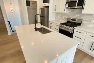 92 Walnut St, Watertown, MA 02472 - Photo 6