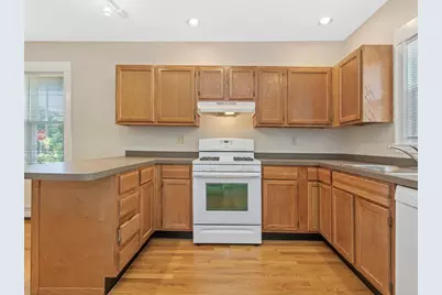 549 Main Street #1, Watertown, MA 02472 - Photo 6