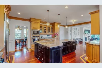 32 Chesley Road, Newton, MA 02459 - Photo 6
