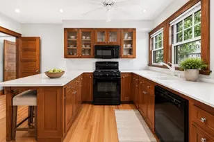 303 Washington St, Winchester, MA 01890 - Photo 8