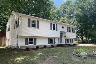 84 Catherine St, Gardner, MA 01440 - Photo 1