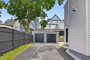 21 Hutchinson St, Winthrop, MA 02152 - Photo 16
