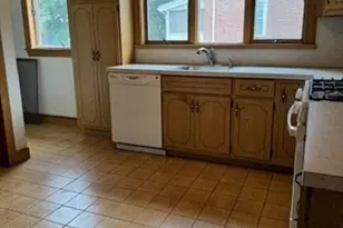 25 Larose Pl, Boston, MA 02135 - Photo 2