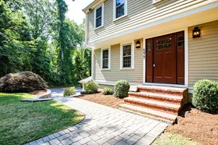 577R First Parish Rd, Scituate, MA 02066 - Photo 2