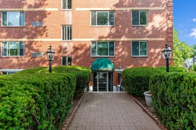 125 Pleasant St #201, Arlington, MA 02476 - Photo 2