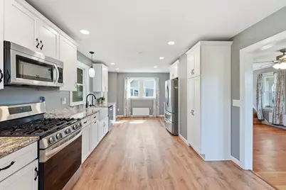 22 Highland View St, Westfield, MA 01085 - Photo 6