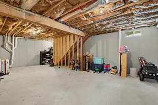 133 Apricot St, Worcester, MA 01603 - Photo 32