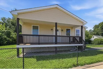 1033 Rodman St, Fall River, MA 02721 - Photo 2