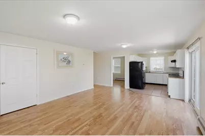 1033 Rodman St, Fall River, MA 02721 - Photo 12