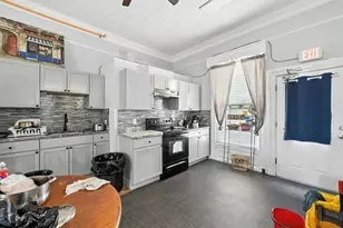 121 N Common, Lynn, MA 01902 - Photo 6