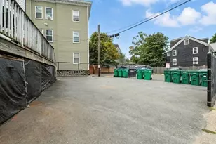 121 N Common, Lynn, MA 01902 - Photo 12