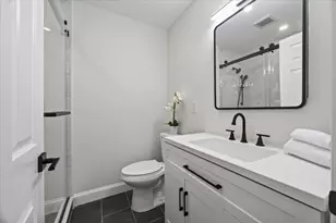 6 Hillside Ave, Woburn, MA 01801 - Photo 12