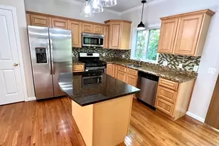 85 E Mountain St, Worcester, MA 01606 - Photo 2