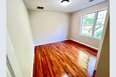 85 E Mountain St #0, Worcester, MA 01606 - Photo 8