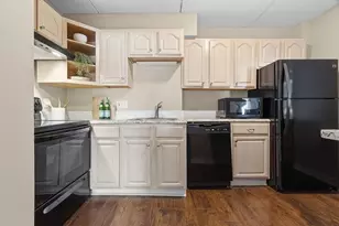 573 Broad St, Weymouth, MA 02189 - Photo 8