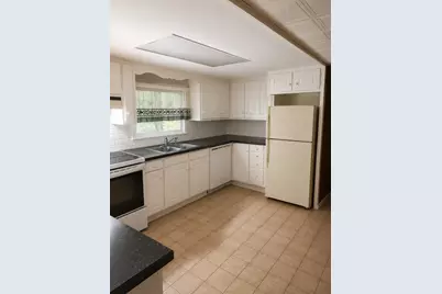 311 Main St, Leicester, MA 01611 - Photo 2
