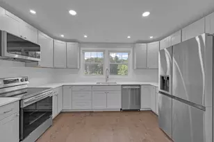 14 Hillside Rd, Northborough, MA 01532 - Photo 8